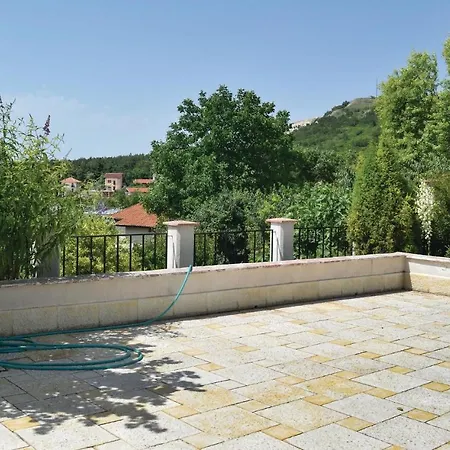 Apartman One-bedroom In Balcsik