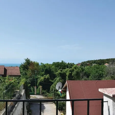 Apartman One-bedroom In Balcsik